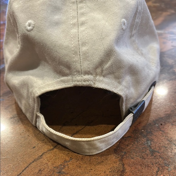 Cream Cap - Picture 2 of 2